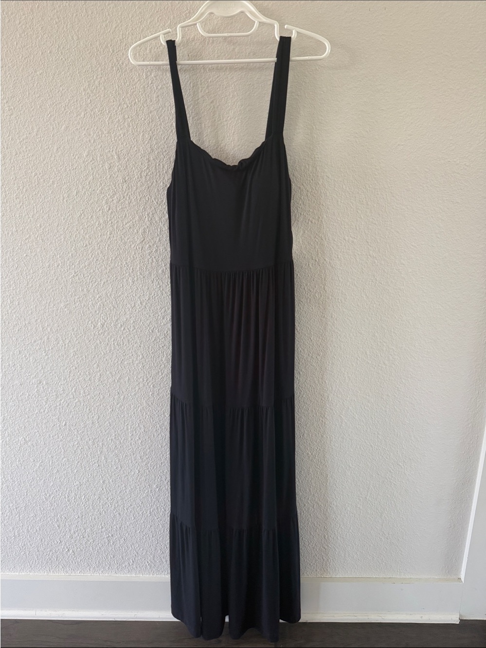 NWT Soma Wknd Trapeze Black Tiered Maxi Dress with built in bra